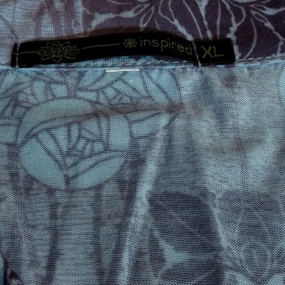 Inspired Lightweight Long Sleeve Shirt.        006 - Picture 3 of 5